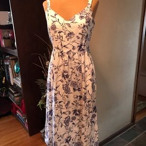Cynthia Rowley fabulous 100% linen sundress.